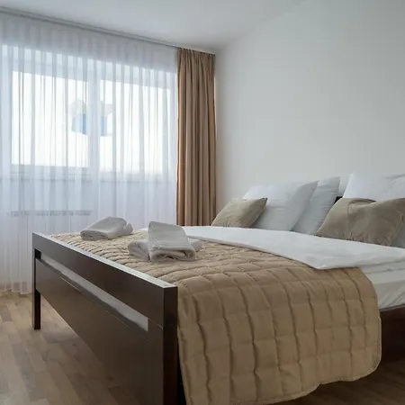 Highland Lux * Kupres (Canton 10)